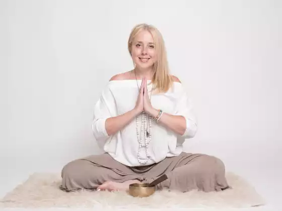 Kim Chestney,
Health & Wellness, Spirituality
Expert at सोलफुल समिट 2023: ए जर्नी विदिन, स्टार्ट!