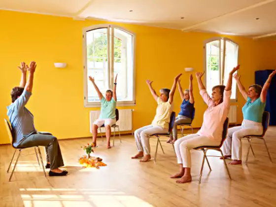 Yoga sur chaise et Qigong - Assis ou debout !