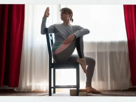 Yoga sulla sedia per tutti